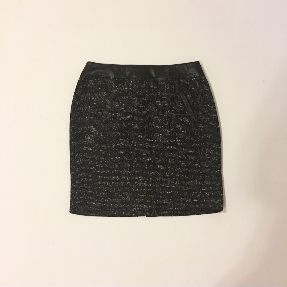 Halogen mini black tweed skirt size 12 preowned